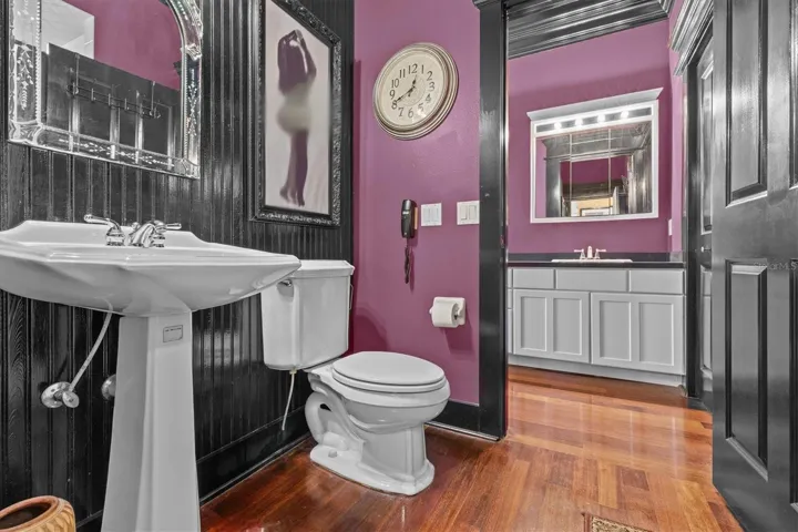 Real Color of Second Primary Bathroom