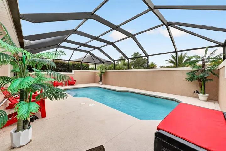 Solar Heated Pool Approx 10Ft x 22Ft