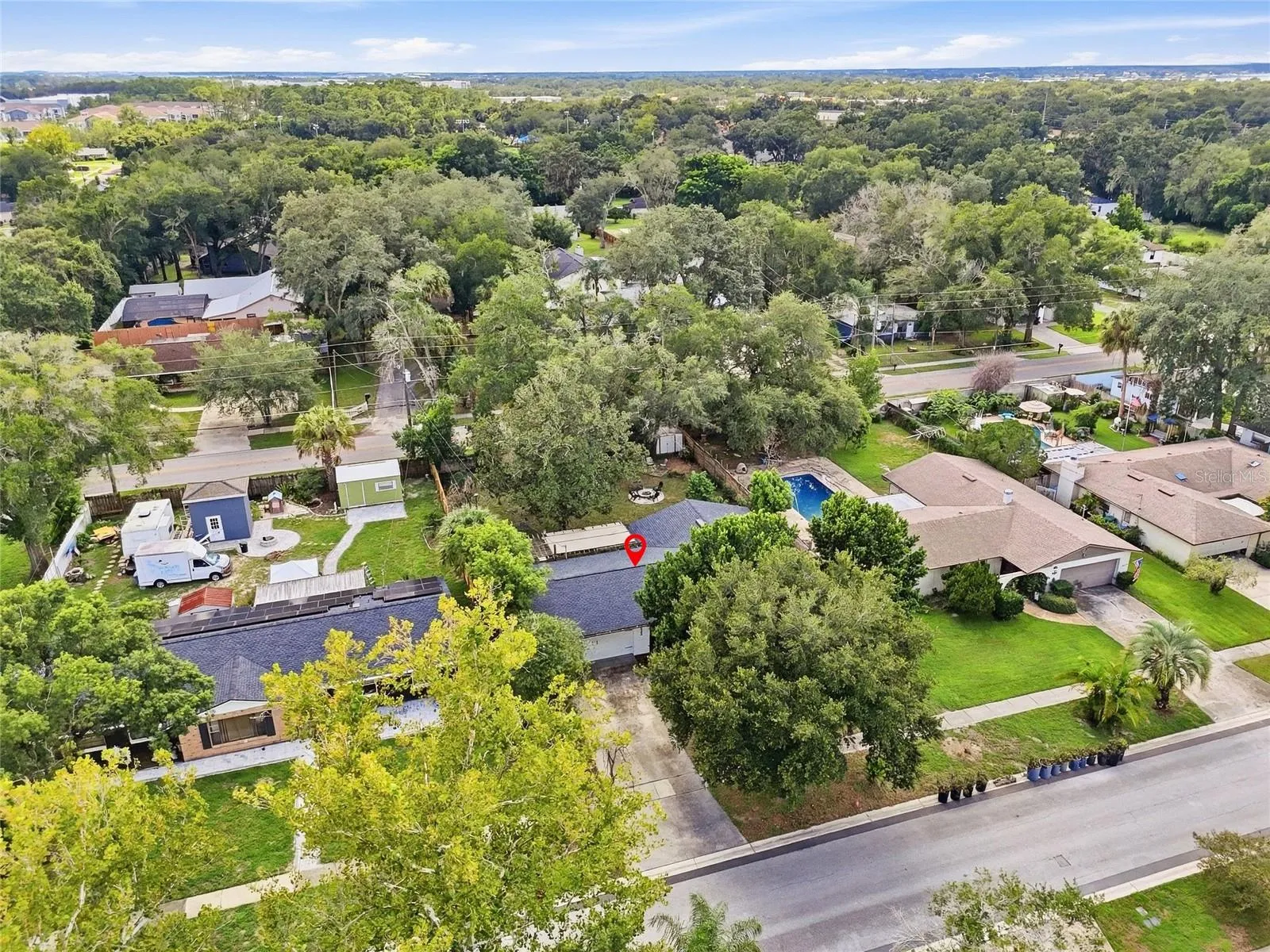 Explore the neighborhood setting surrounding this Orlando, FL 32812 home.
