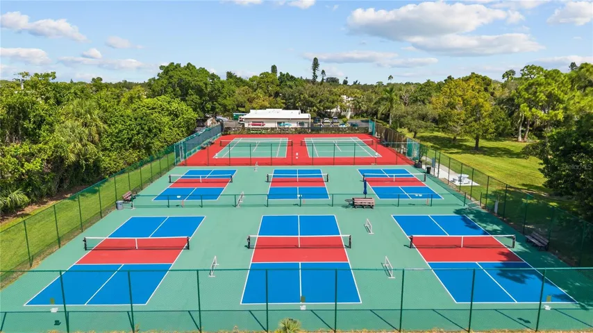 Tennis Pickleball