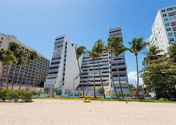 Space for Beach tennis, volleyball, or other beach sports