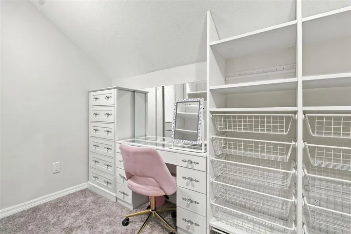 Walk-in Closet