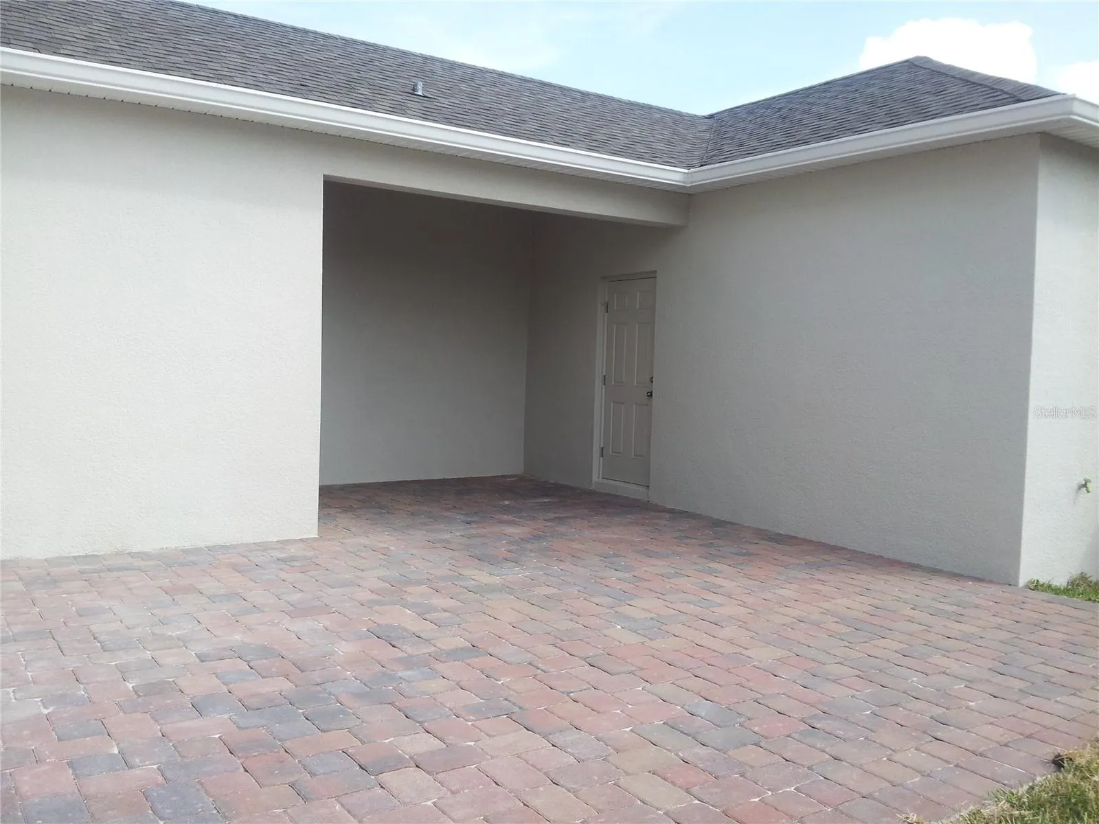 Patio (fenced)