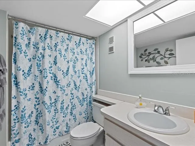 Bathroom 2