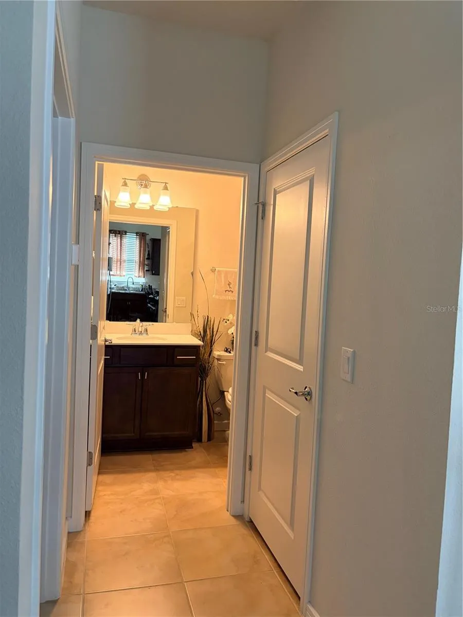2nd Bathroom
