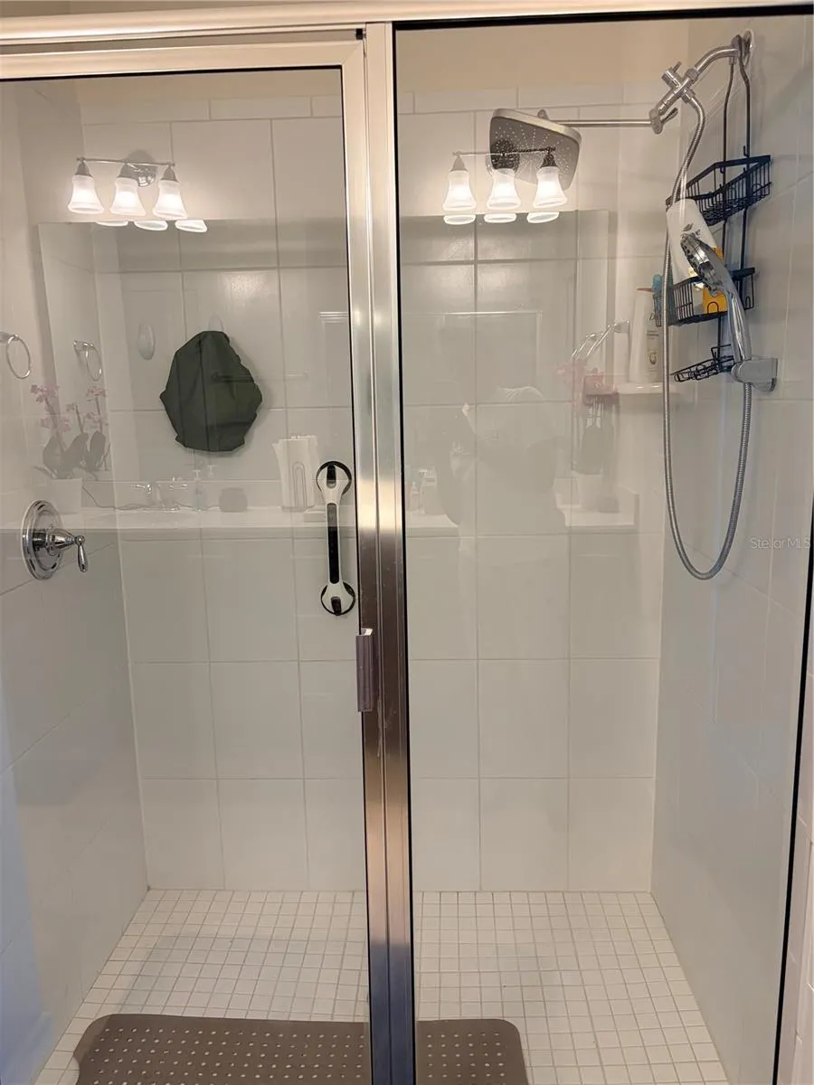 Shower Primary