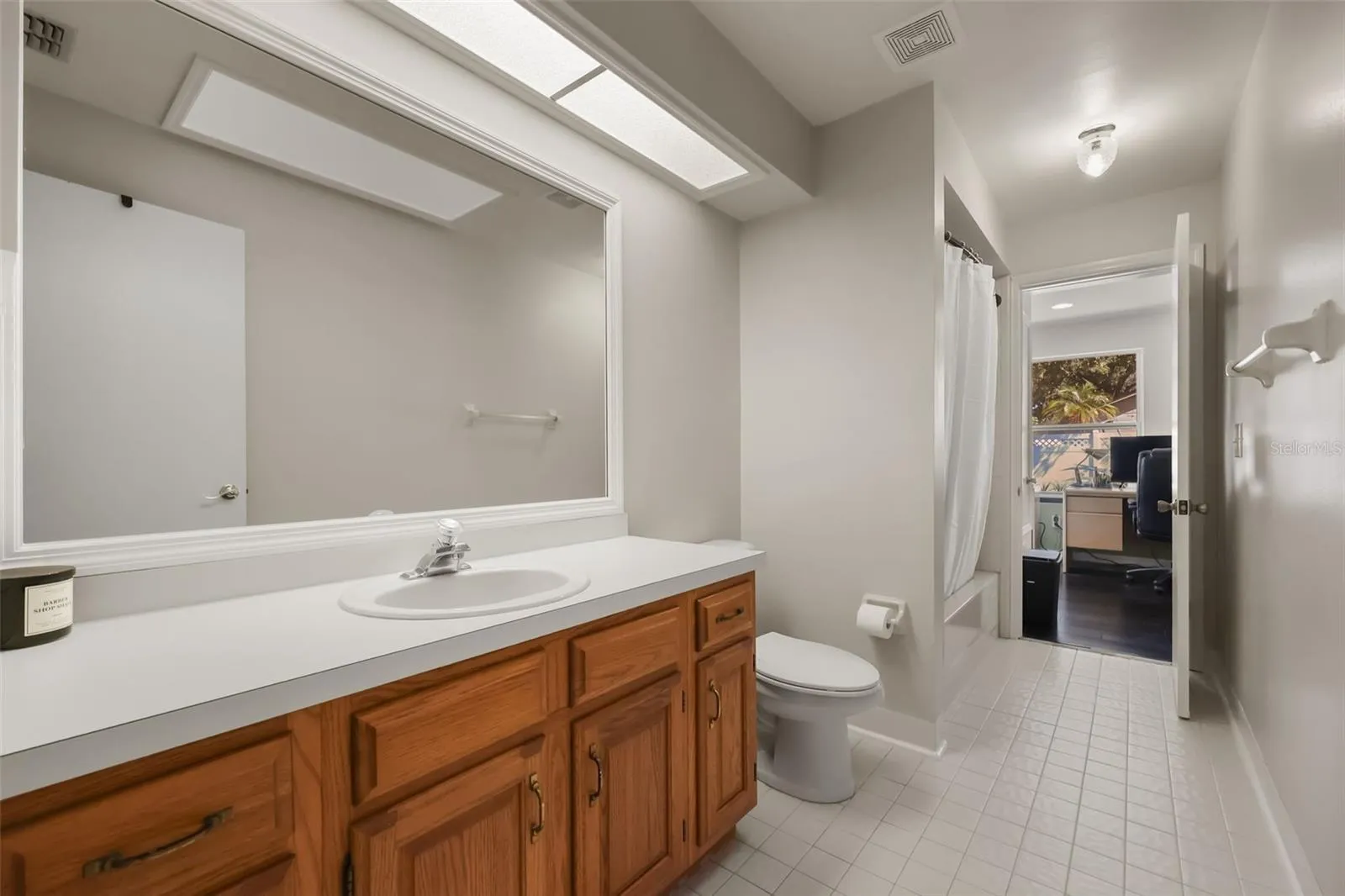 bathroom 1, connects to home on two sides