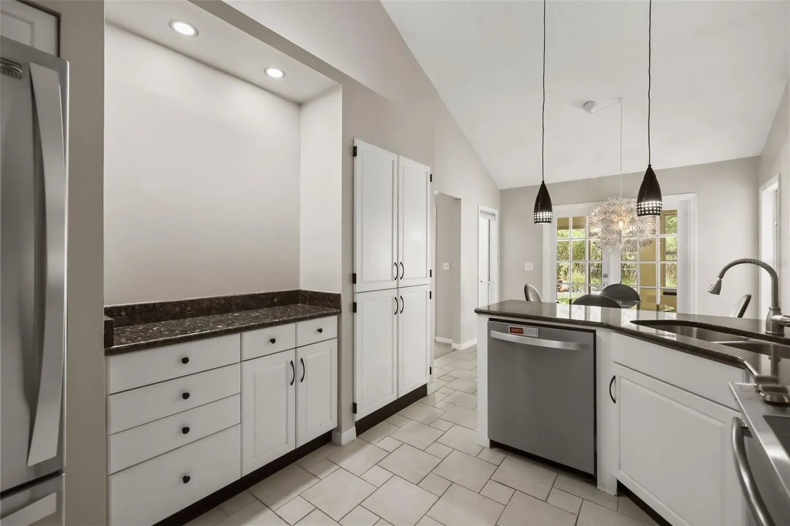 Beautifully remodeled kitchen