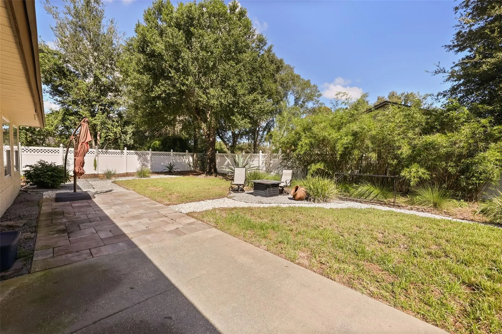 oversized backyard! A true Florida retreat