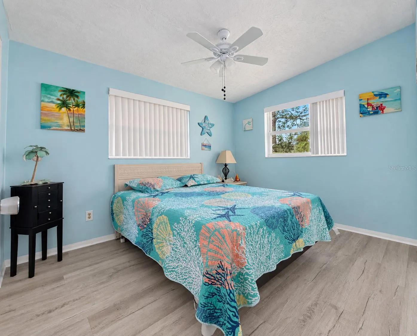 2nd bedroom