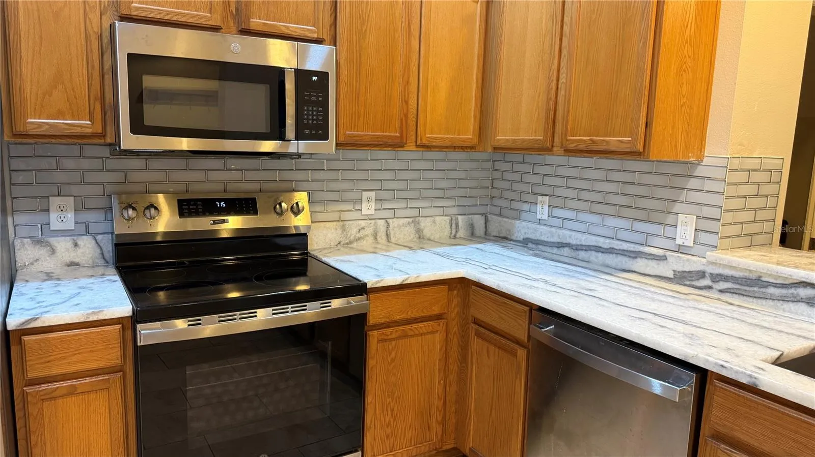 Just installed Glass Back Splash!