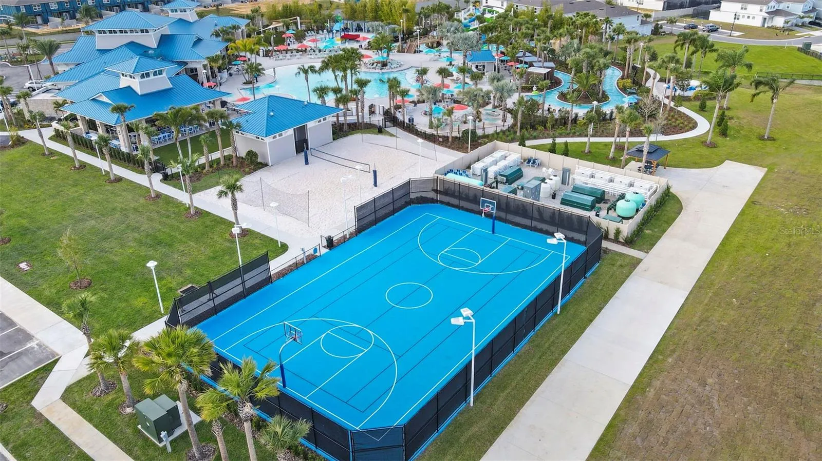 Community tennis court
