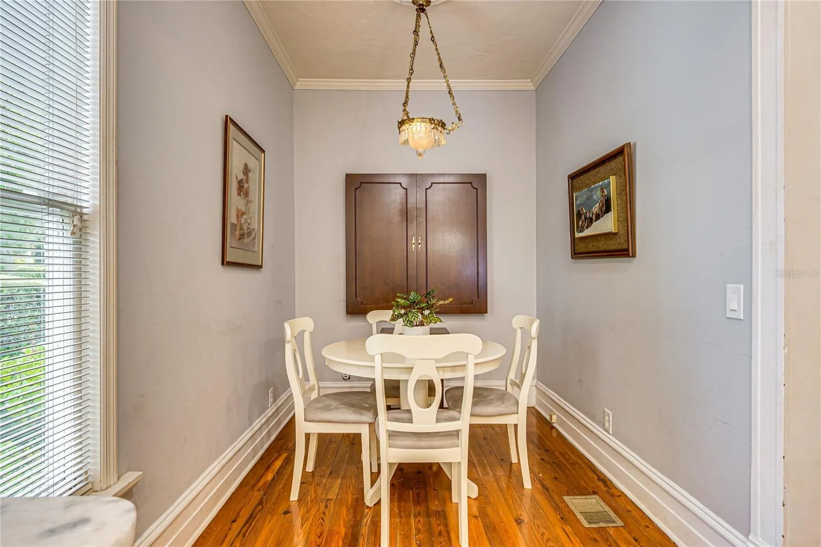 Breakfast Nook
