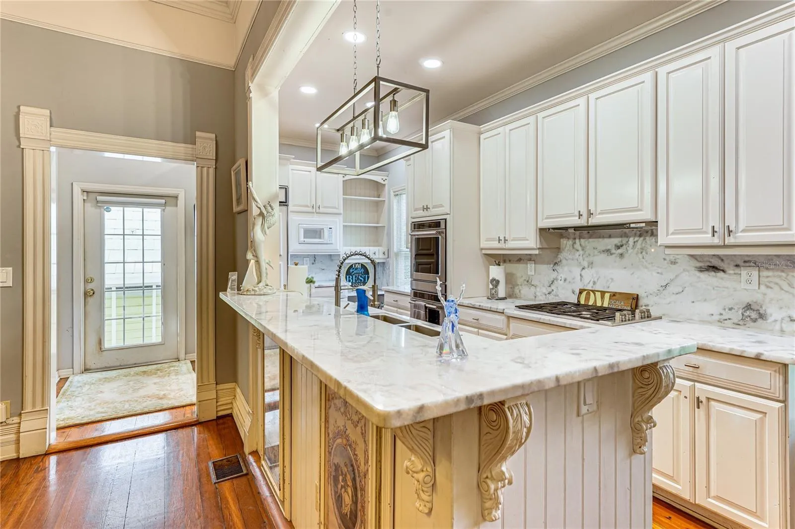 Updated Kitchen with Large Granite Island