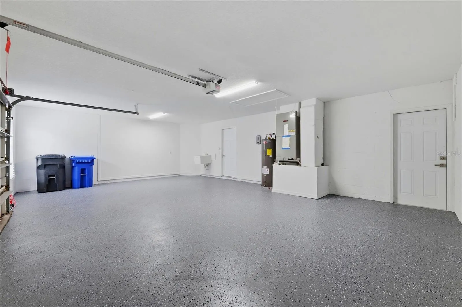 oversized 2 car garage