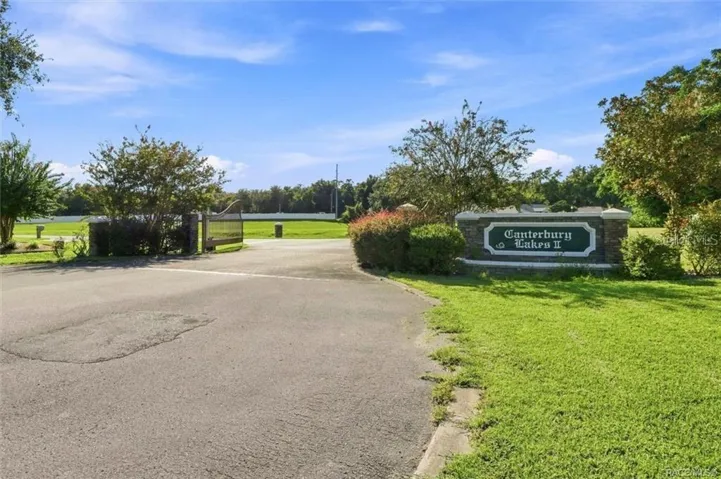 Located in the 2nd Addition of Canterbury Lakes