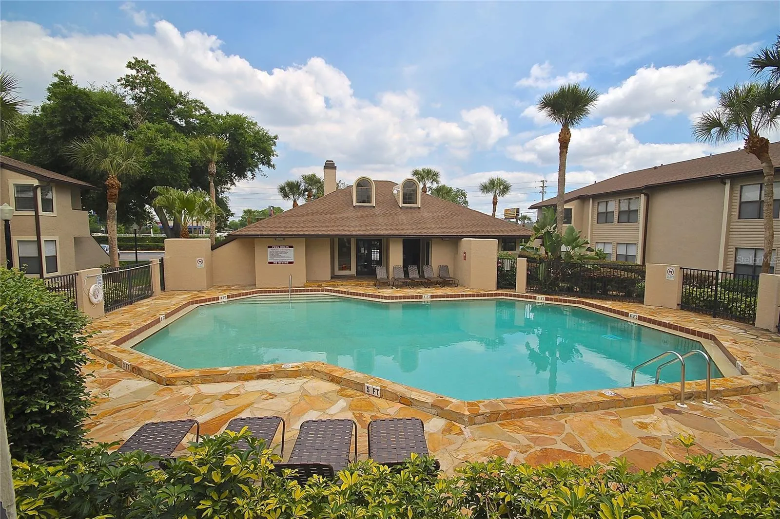 Community pool