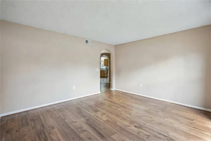 Flex space/Office/Library/Guest space