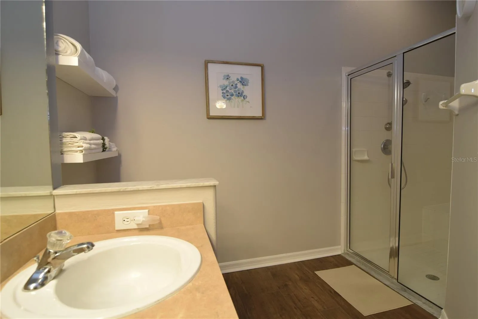 Bedroom 1 en suite