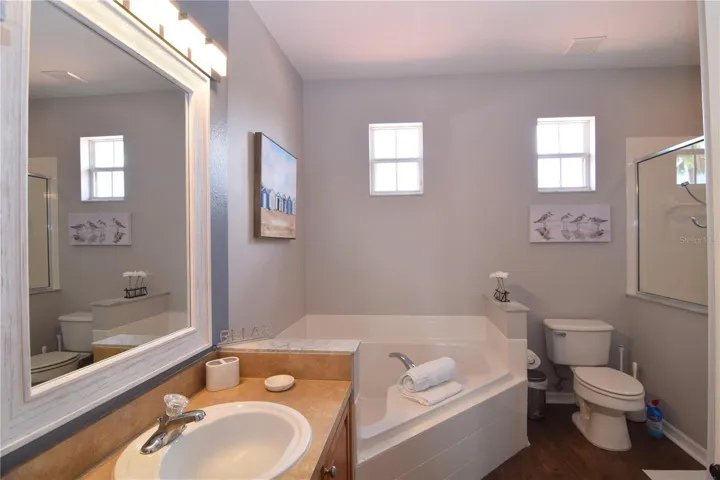 Bedroom 2 en suite