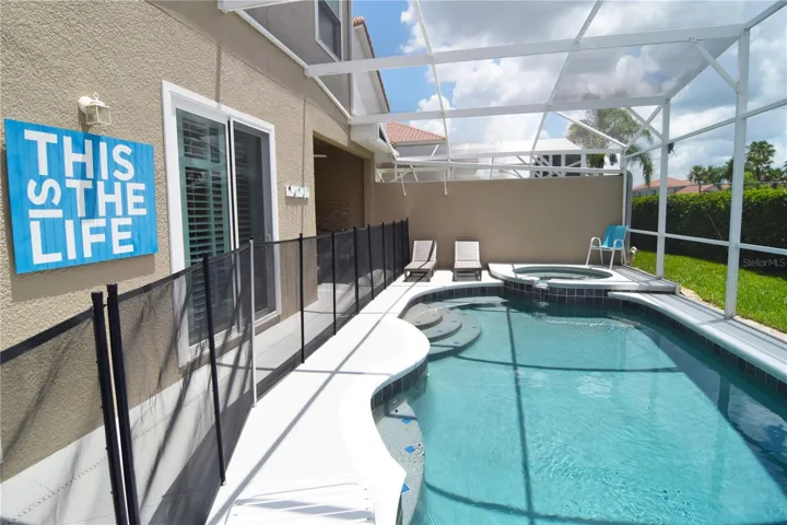 Private west-facing pool/spa