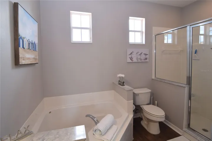 Bedroom 2 en suite