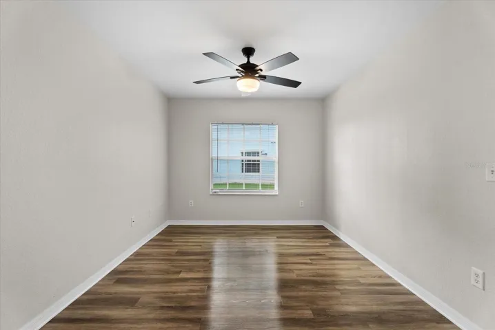 Bonus room with extra window