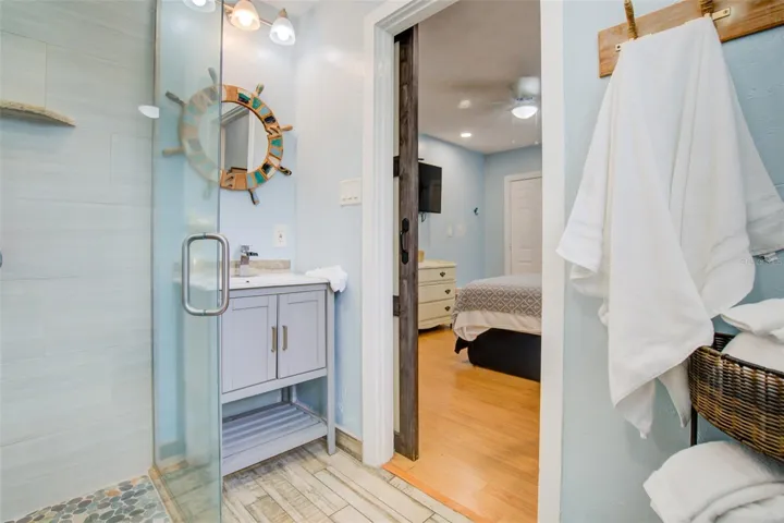 Unit 6 Bathroom