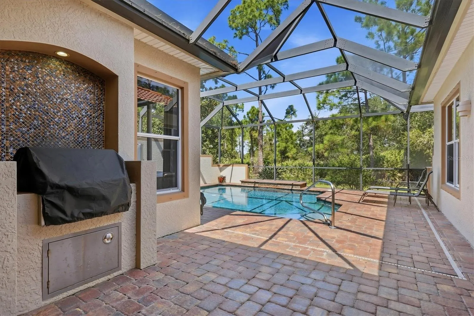 Outdoor grill