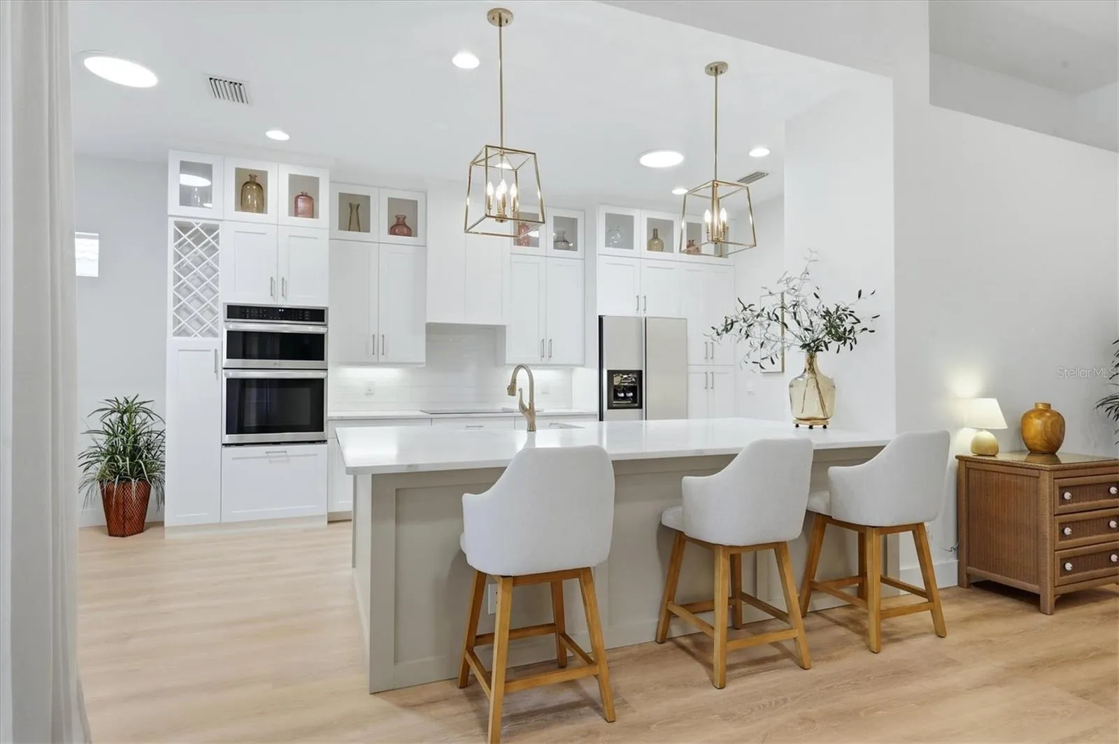 A Kitchen you actually want to spend time with family and Friends