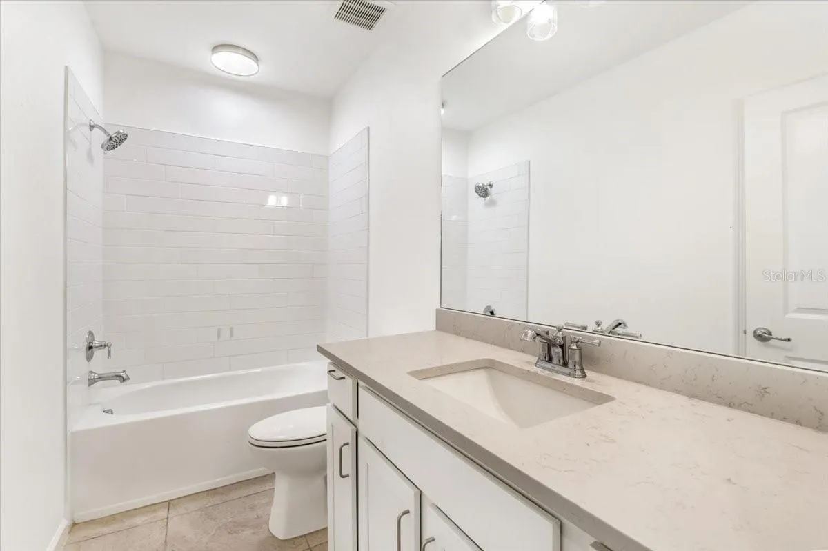Guest Full Bath