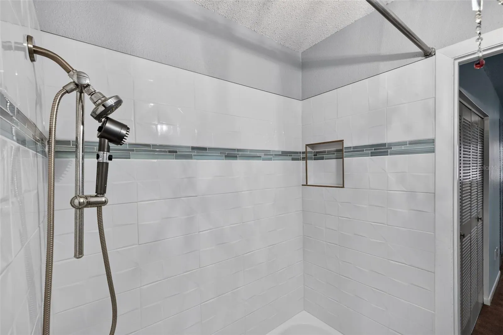 Upstairs Jack and Jill Bath