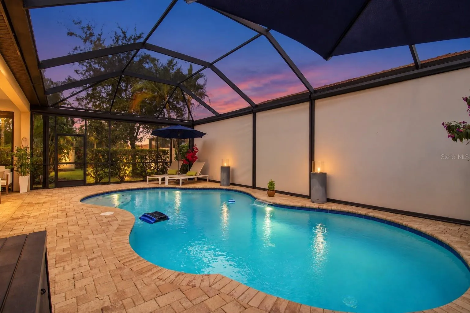 Twilight screened pool and lanai
