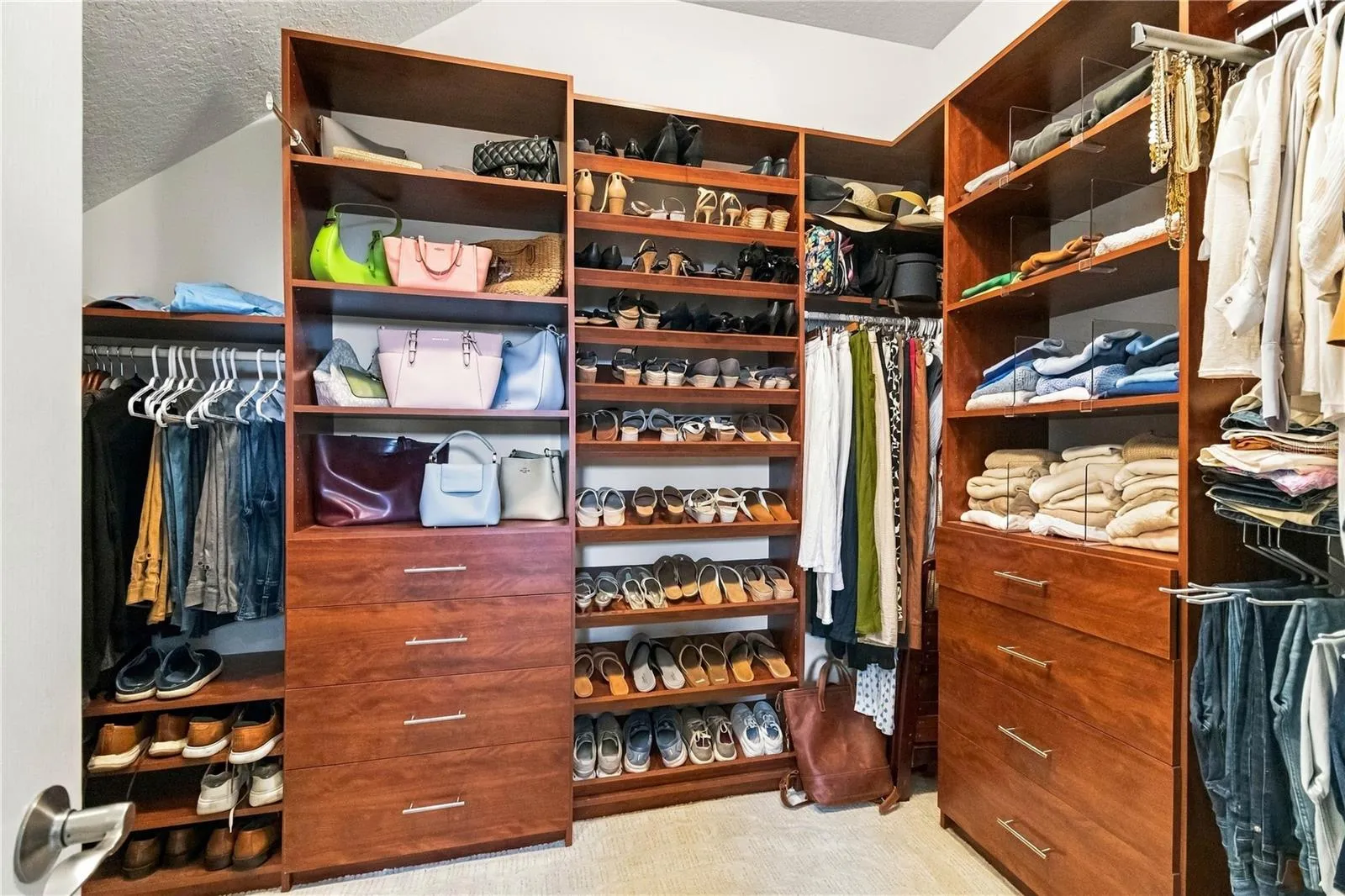 Walk-in closet storage detail