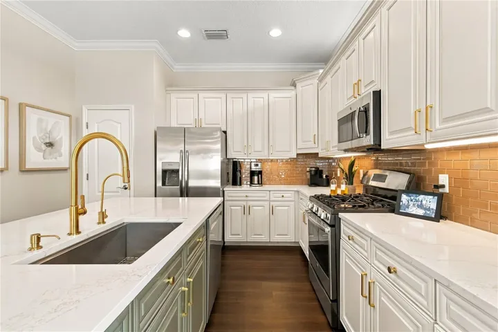 Kitchen counter and cabinetry