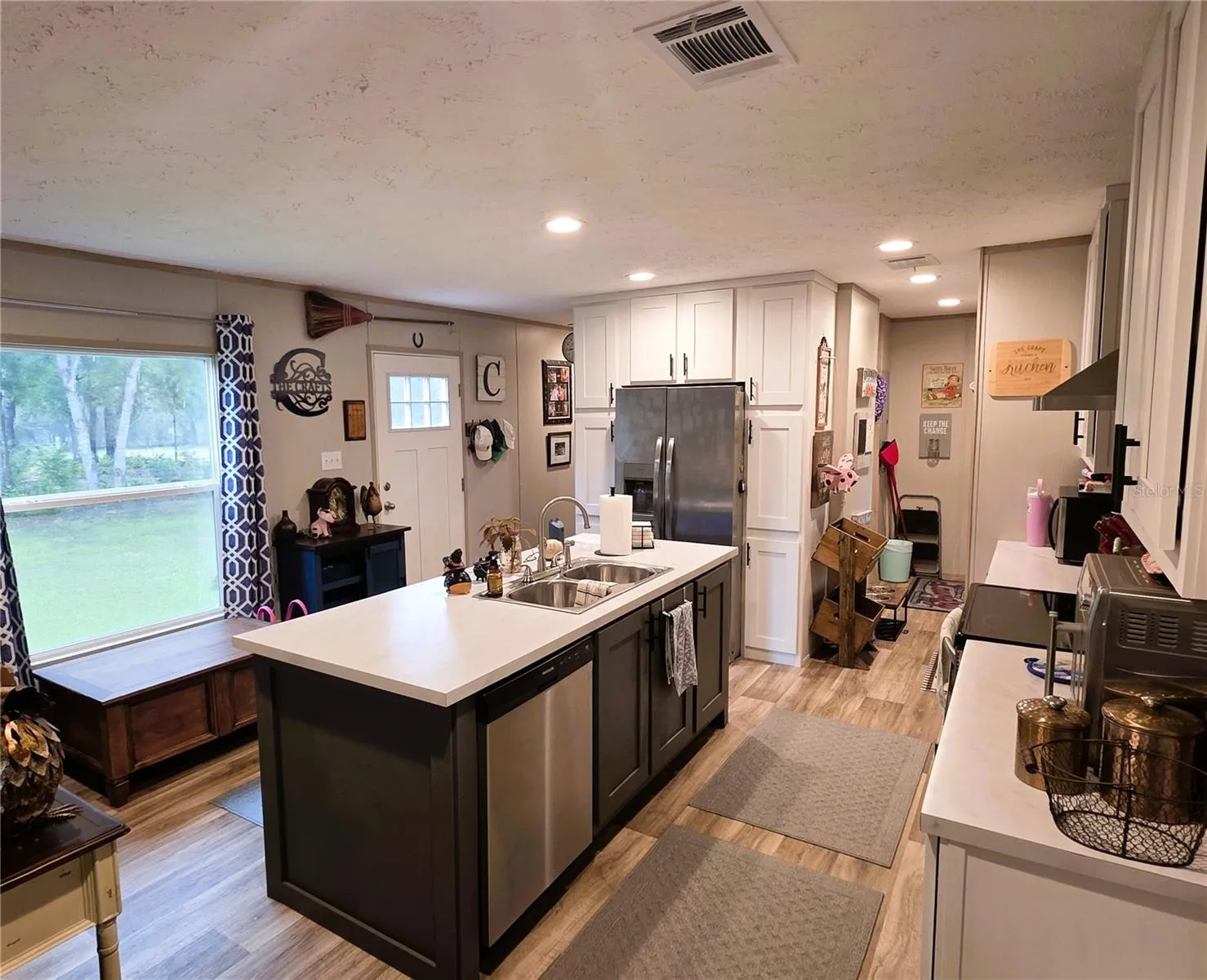 Kitchen Island
