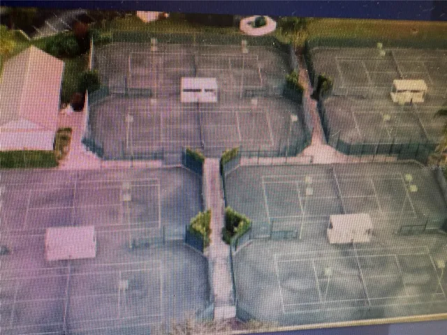Tons of Court Yards