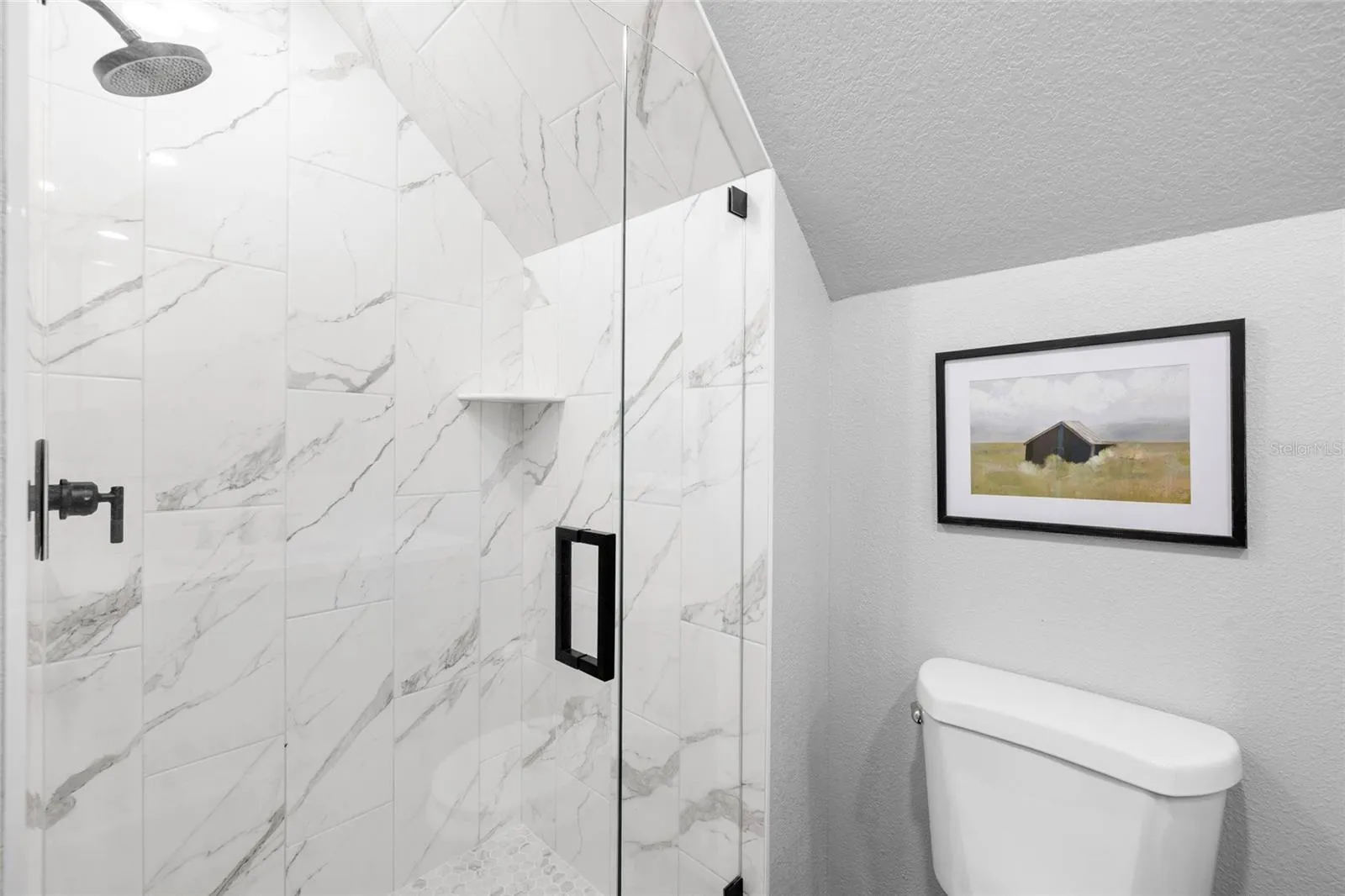 Garage suite - bath