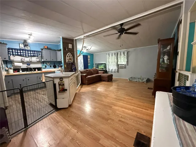 DINING ROOM VIEWS