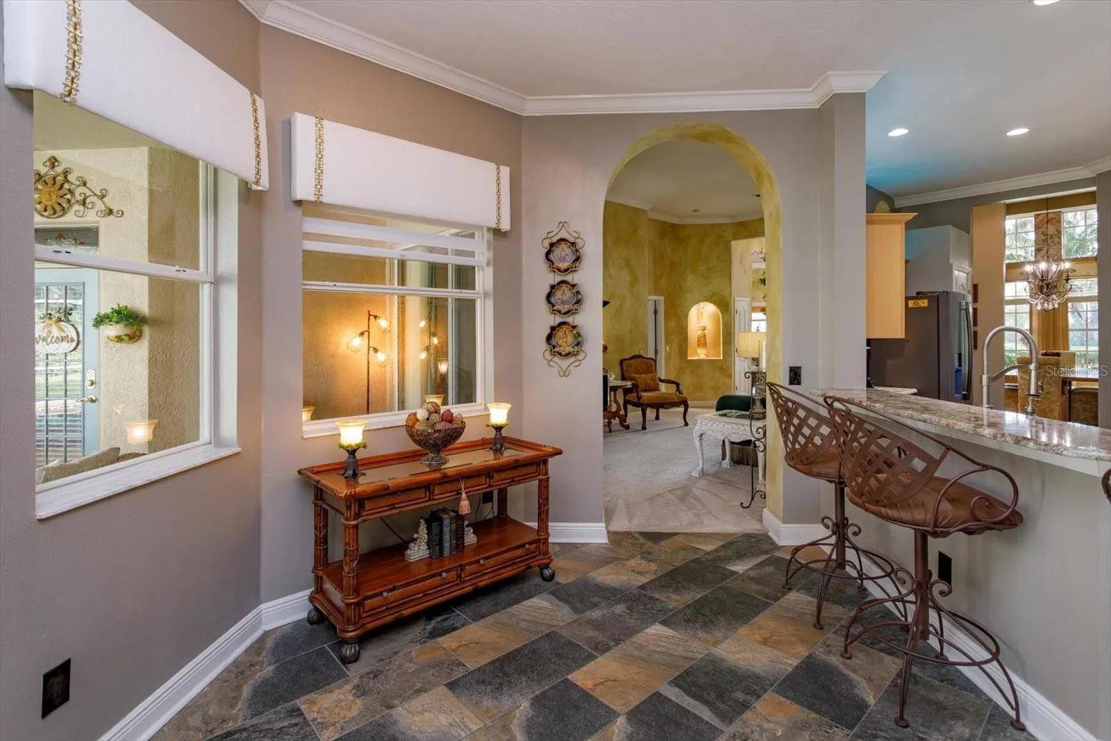 breakfast nook