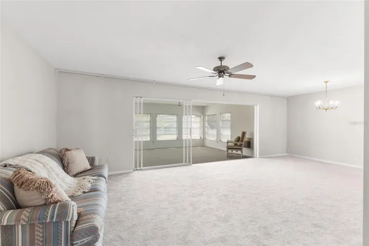 Living/dining room