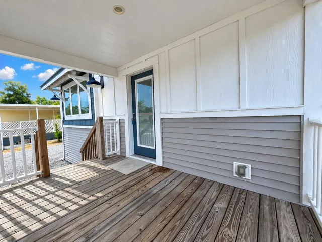 Covered front porch.