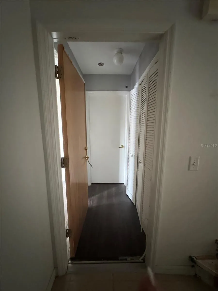 Interior connecting door between In-law suite and main unit
