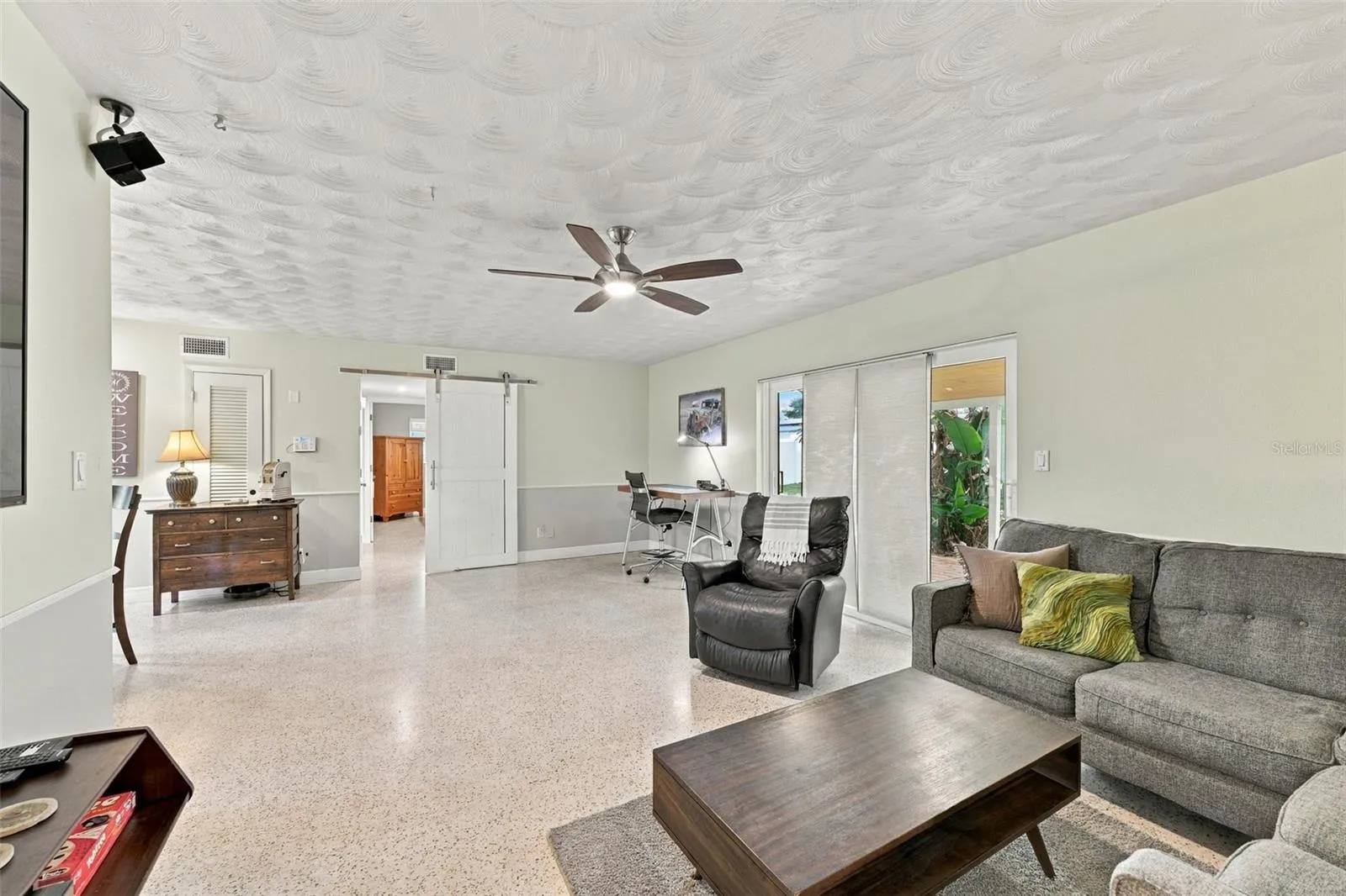 Living room.