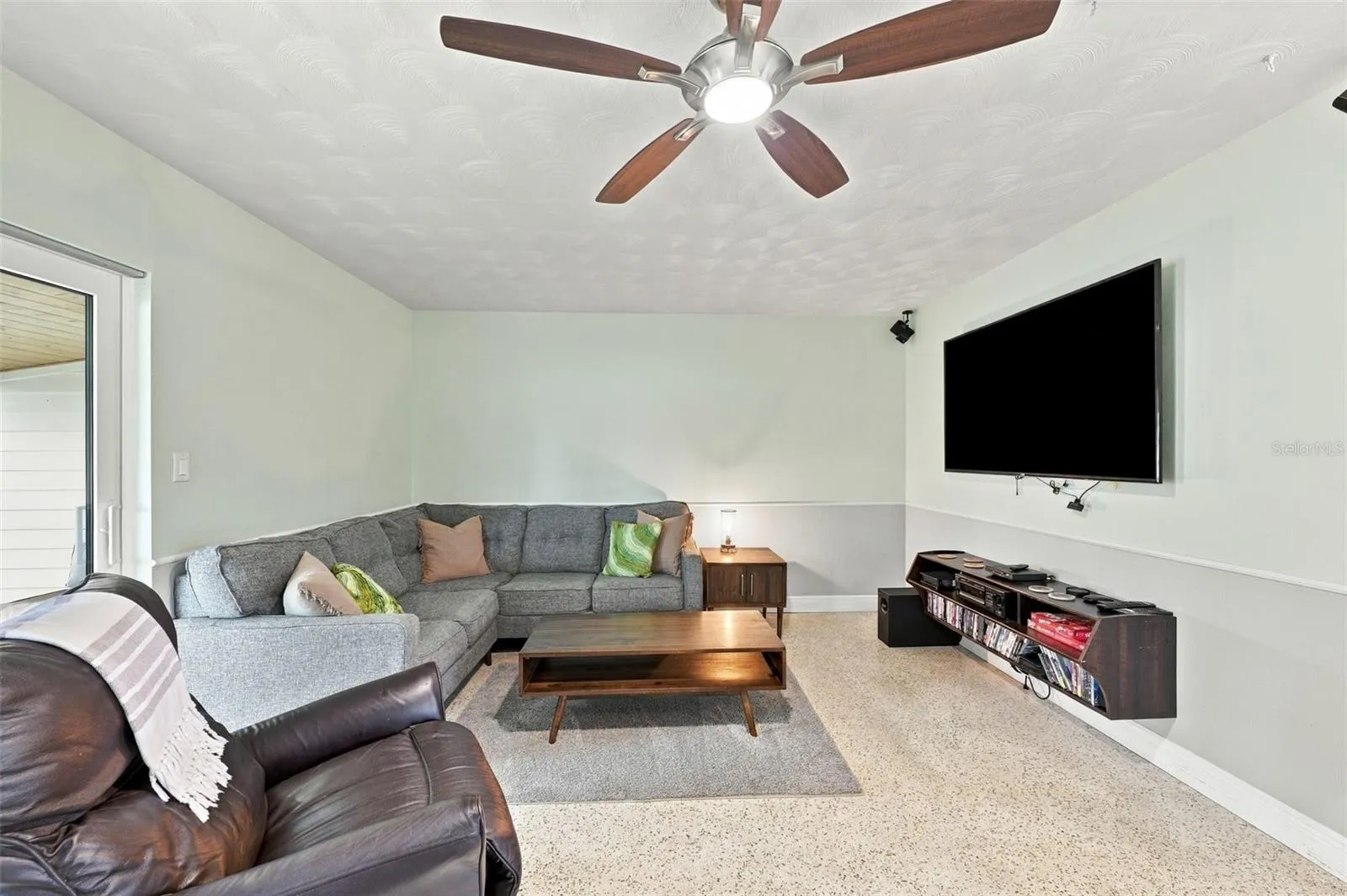 Living room.