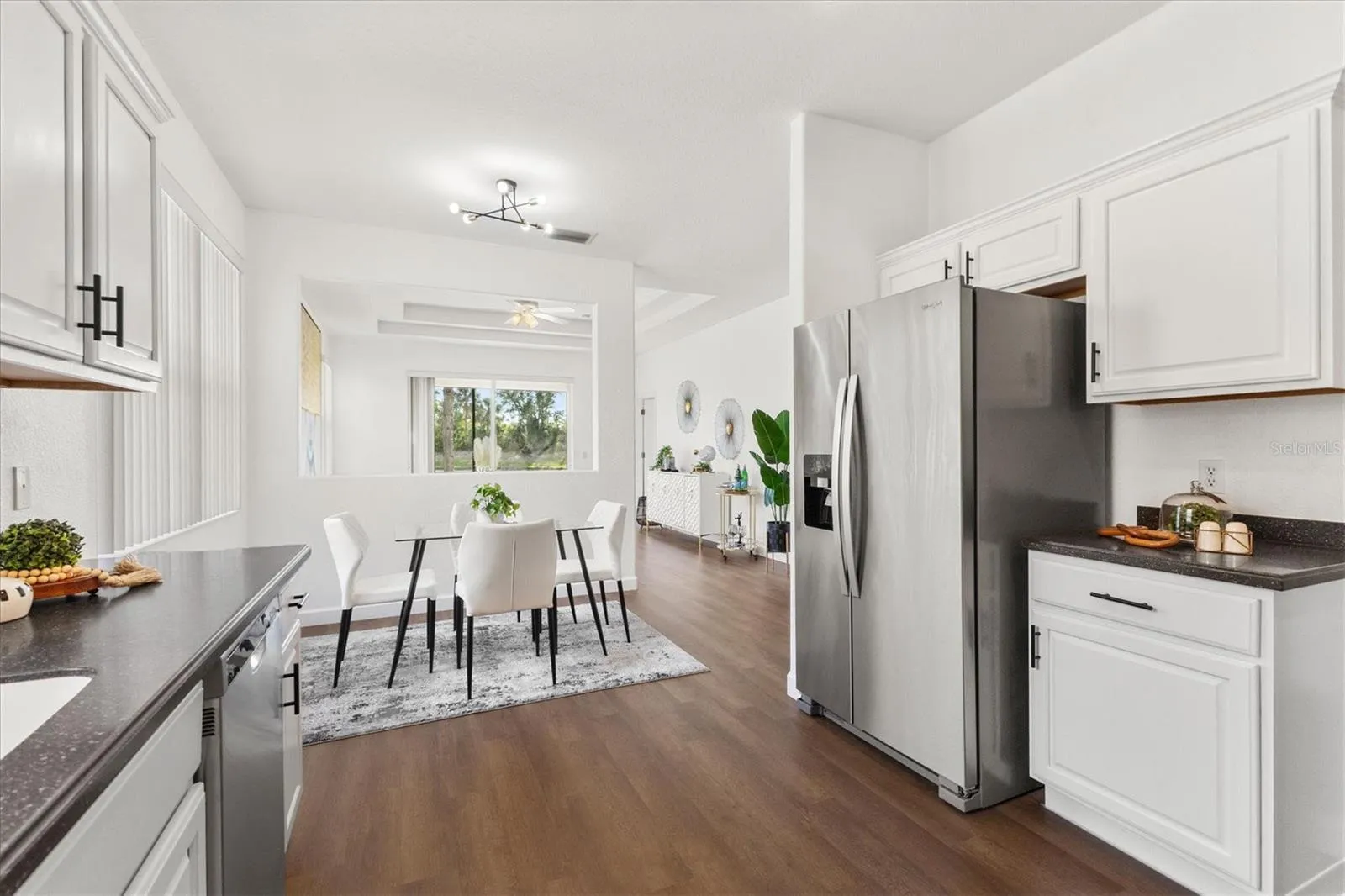 Kitchen and Dinette