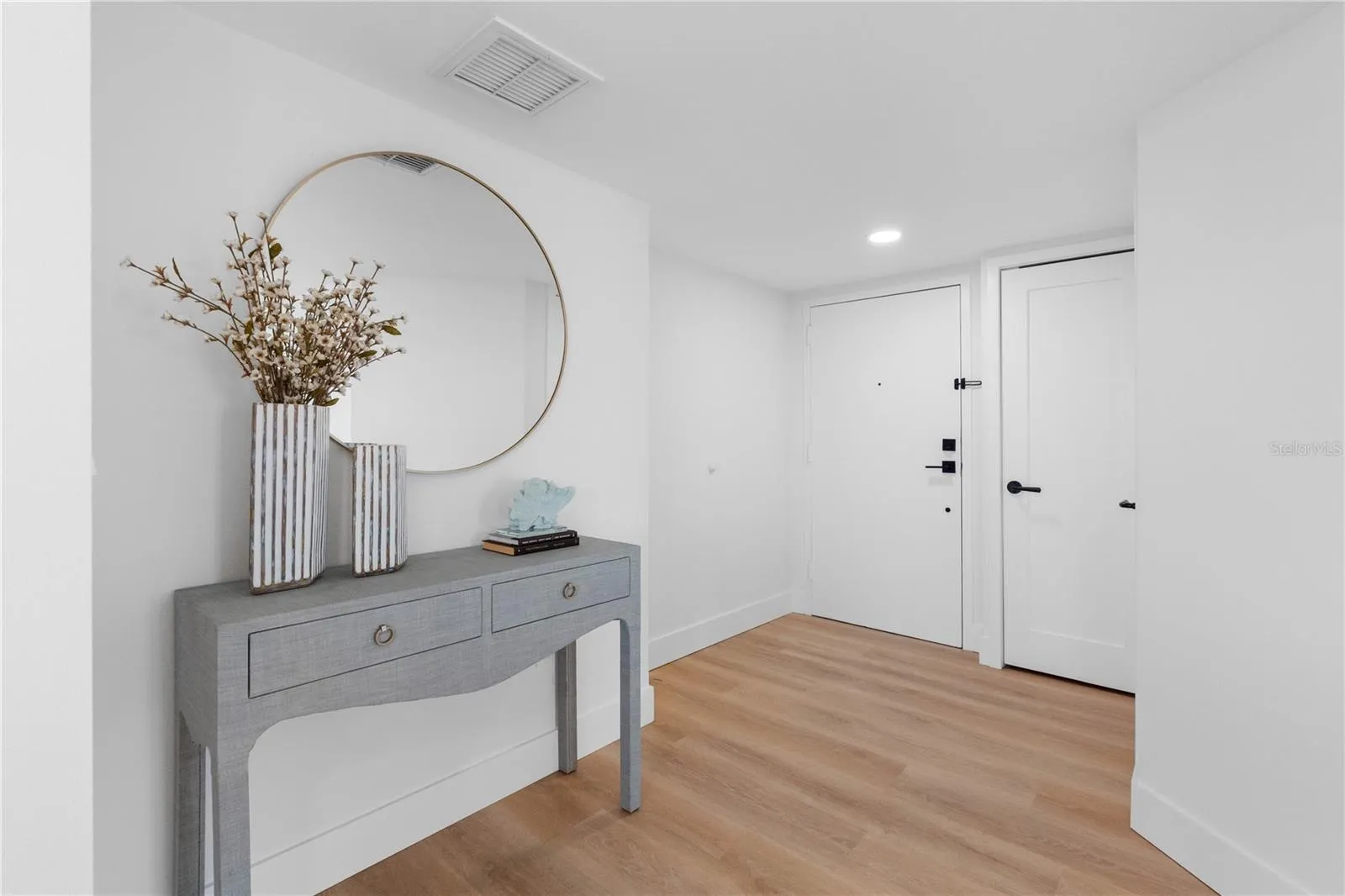 Entry way