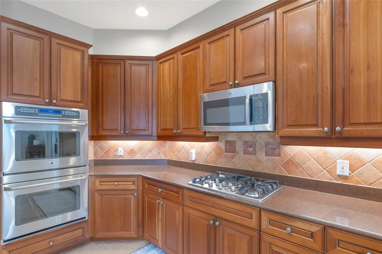Wall oven, Natural gas range
