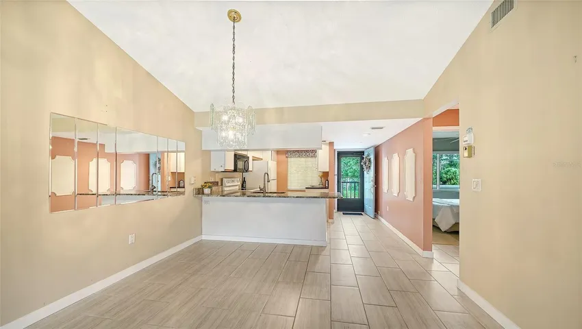 Spacious Dining area!