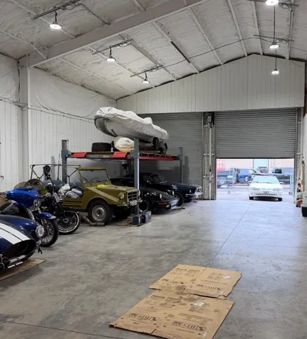 Interior tall apex height 23' with spray foam insullation